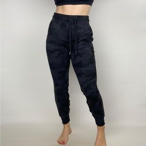 LULULEMON ATHLETICA Ready To Rulu‎ High Rise Camo Joggers Stretch Gym Workout